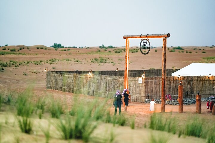 Step into a unique desert experience at 57 Heritage Desert Safari Dubai where stunning landscapes meet rich cultural encounters amidst the serene beauty of the Dubai Desert Conservation Reserve.